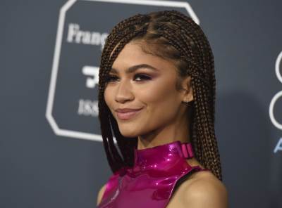  Zendaya fotografije i video 