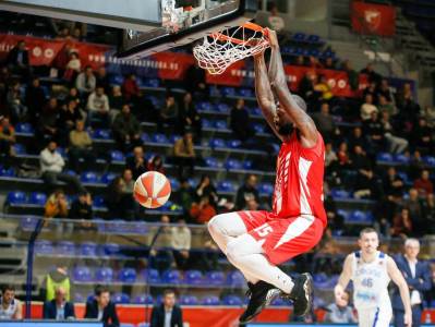  Dzejms-Gist-Crvena-zvezda-transfer 