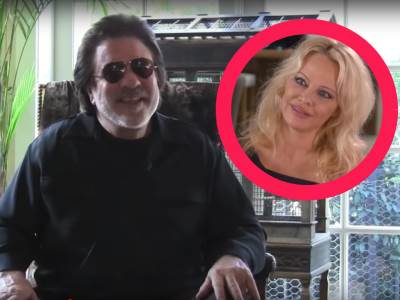  Pamela Anderson muž Džon Piters 