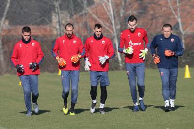  Golman Crvene zvezde Zoran Popović potpisao za Levski 