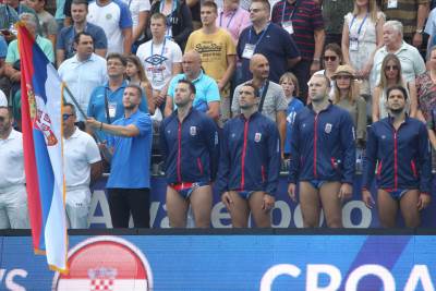  Dusan-Mandic-Mozda-je-dobro-da-nas-Bog-malo-spusti-na-zemlju-vaterpolo-EP 