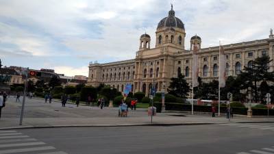  Austrijski parlament potvrdio odluku: Od ponoći lokdaun 