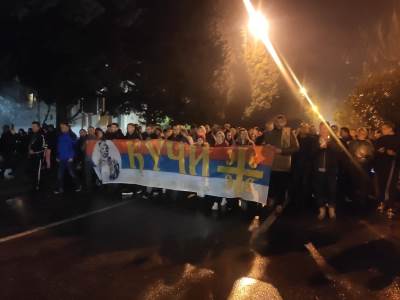  Mitropolija crnogorsko-primorska: Na ulicama 200.000 ljudi (VIDEO) 