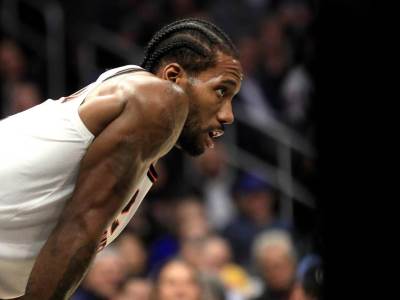  Kavaj Lenard video novac bacao po striptizeti 