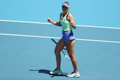 Ešli Barti i Sofija Kenin u polufinalu Australijan opena 