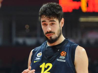  Nikola-Kalinic-ide-iz-Fenerbahcea-potpisuje-za-Makabi 
