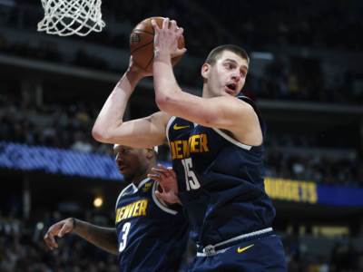  Nikola-Jokic-0-poena-1-sut-za-23-minuta-protiv-Orlanda-pripremni-mec-NBA 