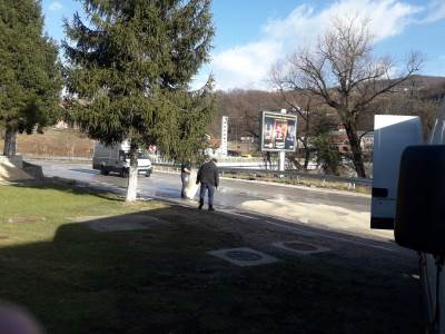  Cisterna udarila u zid u Karanovcu kod Banjaluke, iscurila nafta (FOTO) 