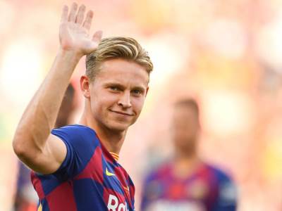  Trener Ajaksa "proziva" Barselonu: Šta radite to sa De Jongom!? 