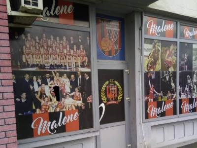  Razbijeno staklo prostorije Mladog Krajišnika 