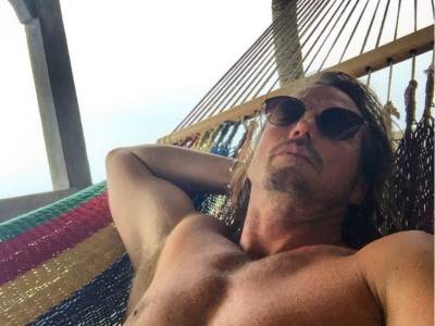  Džejson Luis se ženi 