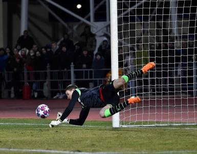  Crvena-zvezda-golman-Andrija-Katic-omladinci-prvi-tim 