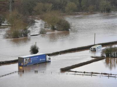  Denis se ne smiruje: Apokaliptični snimci iz Nemačke i Britanije (VIDEO) 