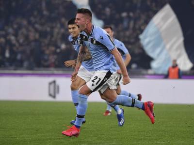  Cela Evropa priča o Sergeju: Srbin vodi Lacio ka prvoj tituli od 2000! 