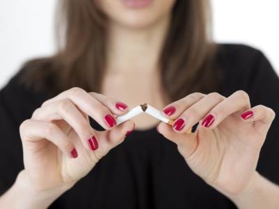 Pušenje ili posao: Kompanije sad zabranjuju i "dim" kod kuće! 