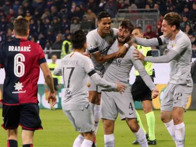  Arsenal prati fudbalera Rome Brajana Kristantea 