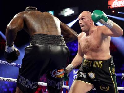  Tajson-Fjuri-nokaut-Diontej-Vajlder-deklasirao-novi-sampion-sveta-WBC-boks 