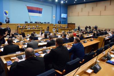  Dodik se obratio poslanicima, počela rasprava 