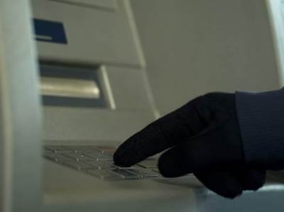  Lopovi u Zagrebu raznijeli bankomat 