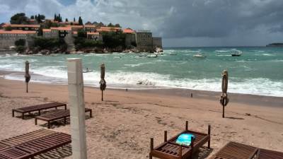  Veselo na Svetom Stefanu, ženi se Nole! 