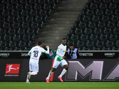  Bundesliga 21. kolo Borusija Keln 2 1 