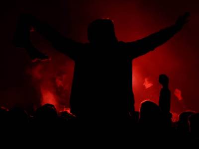  Alžir navijači borba protiv koronavirusa 