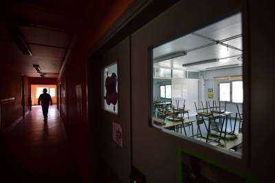  Srpski epidemilog tvrdi: Deca ne prenose koronu 