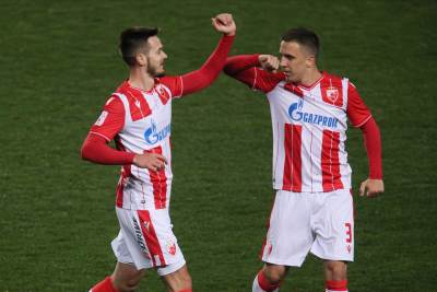  FK-Crvena-zvezda-Mirko-Ivanic-zaustavio-fudbal-gol-prekid-prvenstva 