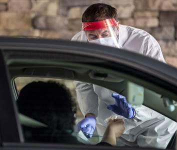  Oštre mere i u Sloveniji: Biće zabranjeno druženje na ulici 