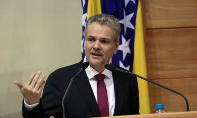  Satler protiv OHR-a: Postojanje ove institucije u BiH nekompatibilno sa članstvom u EU 