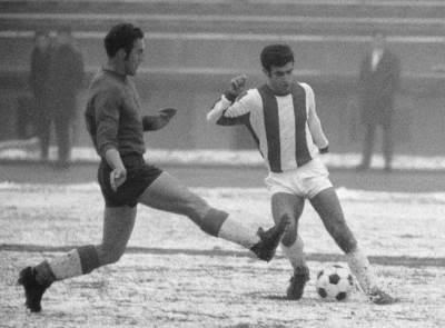  Stanislav Karasi Korona je podlija od velikih boginja 