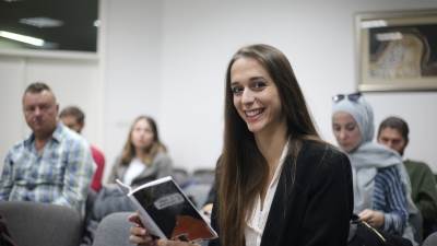  KRATKA PRIČA: Aleksandra Milić - Portret nepoznate osobe 