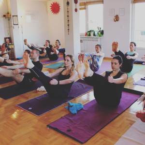  Online joga - hrana za tijelo i dušu u trenucima izolacije 