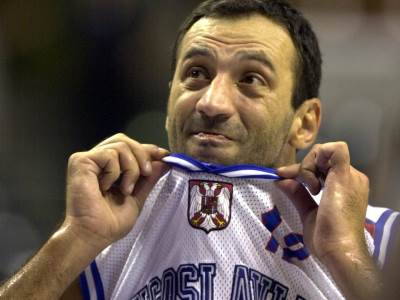  Vlade samo slušao kako se Hrvat blamira Navijač se ispalio pred legendom Znaš ja sam dobar sa Divcem 