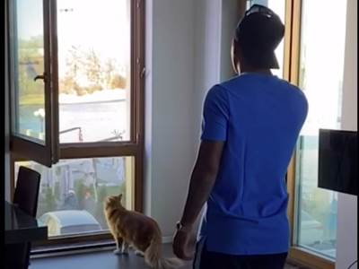  Zenit dronom uručio nagradu igraču meseca Malkomu, ali mu i prepao mačku (VIDEO) 