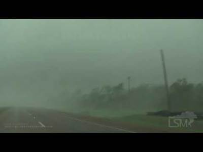  Protutnjala snažna oluja i tornado, ima mrtvih! (VIDEO) 