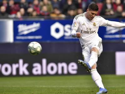  Luka-Jovic-trenira-sa-timom-Real-Madrid-Luka-Jovic-se-oporavio-od-povrede-stopala-Primer 