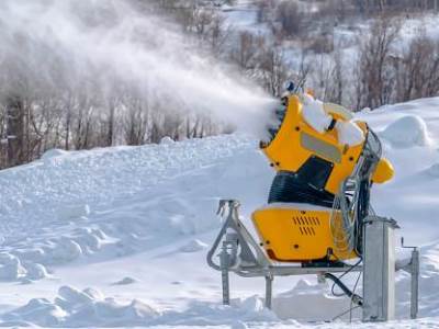  Što je sigurno, sigurno je: Snežnim topovima protiv korone 