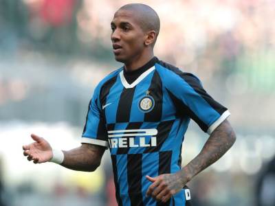  Ešli Jang još godinu ostaje u Interu: Aktivirana klauzula u ugovoru 