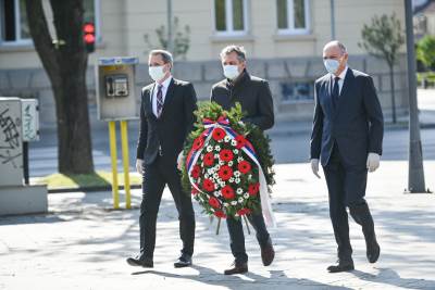  Banjaluka obilježava Dan grada: Položeni vijenci na gradske spomenike 