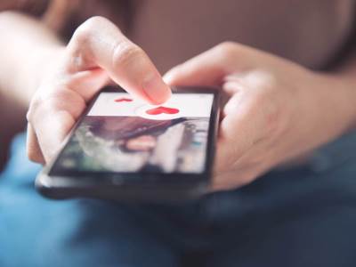  Ako nemate impresivan telefon, smanjuju vam se šanse kod suprotnog pola? 