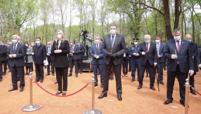  Položeni vijenci u Donjoj Gradini u znak sjećanja na žrtve logora Jasenovac 