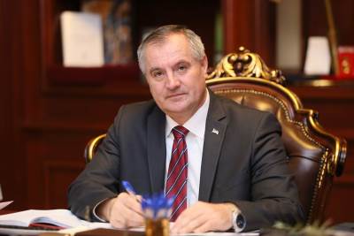  Višković obećao novo povećanje plata i penzija 