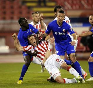  Marko Momčilović napušta Steauu, žele ga Crvena zvezda i Partizan 