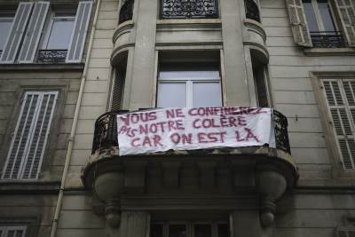  Upozorenje političarima: Možete da zaključate nas ali ne i naš bes 