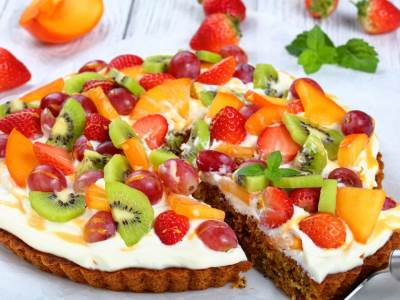  Kao iz poslastičarnice: Šareni voćni tart, gotov za pola sata! 