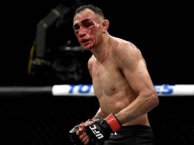  Toni-Ferguson-Habib-Nurmagomedov-i-Dzastin-Gatje-Borba-godine-UFC-249 