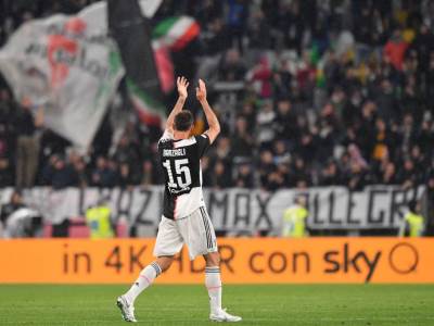  Juventus-Serija-A-Andrea-Barzalji-strucni-stab-Mauricio-Sari-bivsi-stoper 