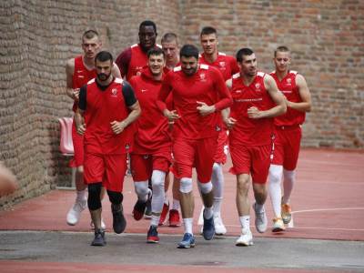  Pavle Mišić Odabrao Zvezdu ispred [Barselone]: Još jedan talenat u crveno-belom!  