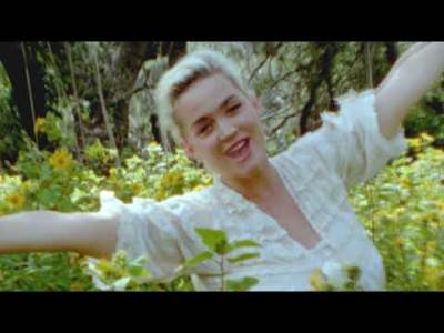  Hit dana: Katy Perry - Daisies 